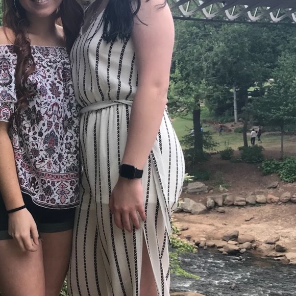 BUNDLE - 2 jumpers - Picture 3 of 3